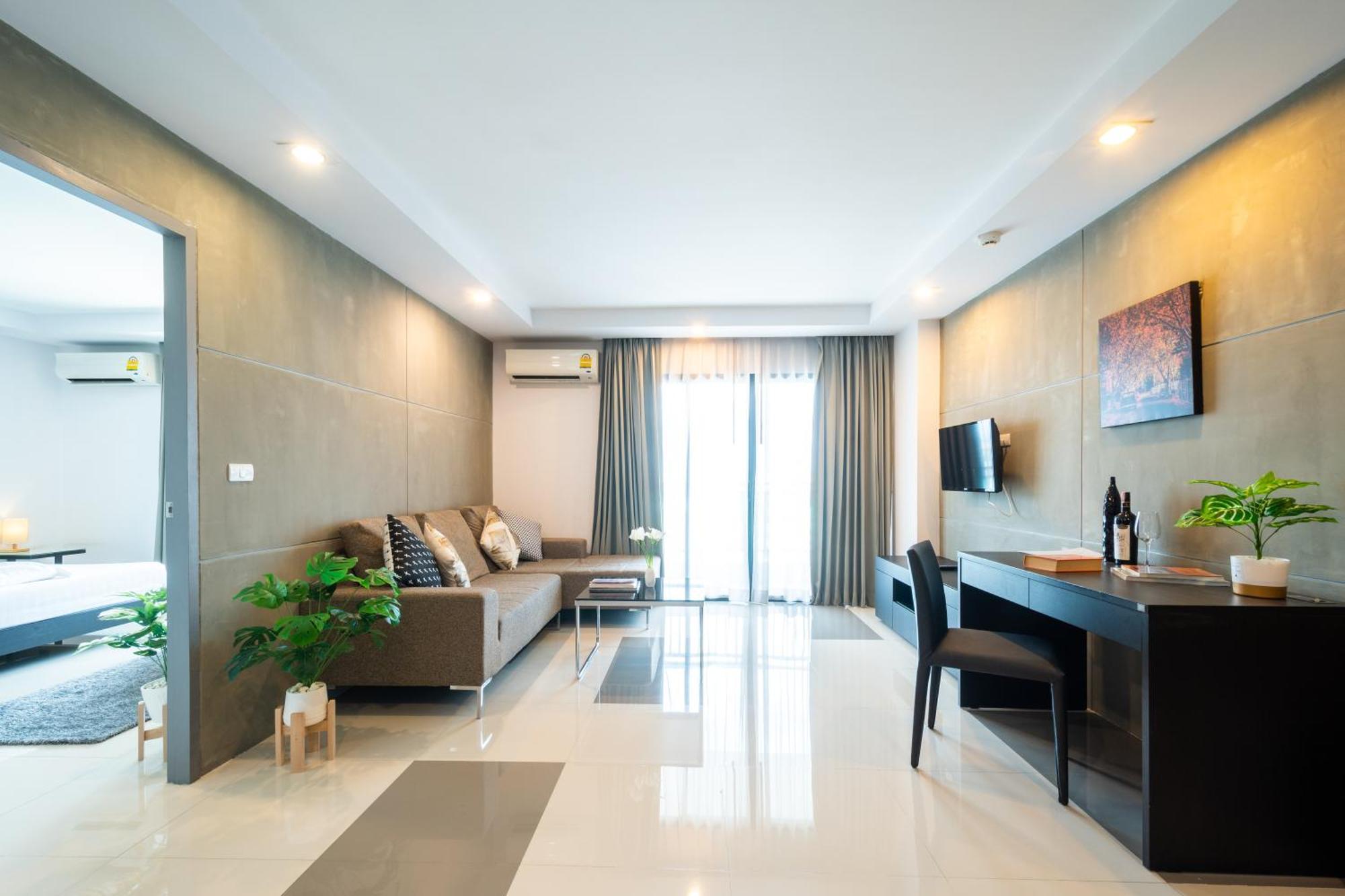 Grand Ever 9 Condotel Nakhonratchasima Buitenkant foto