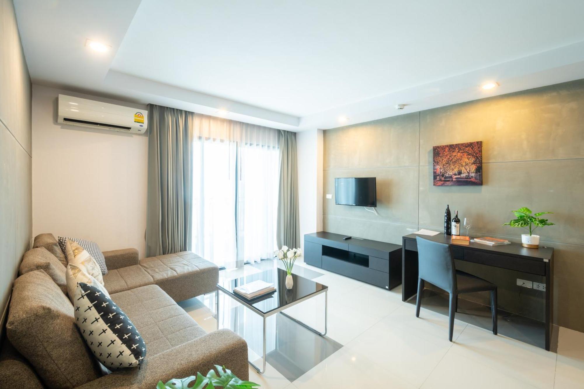 Grand Ever 9 Condotel Nakhonratchasima Buitenkant foto