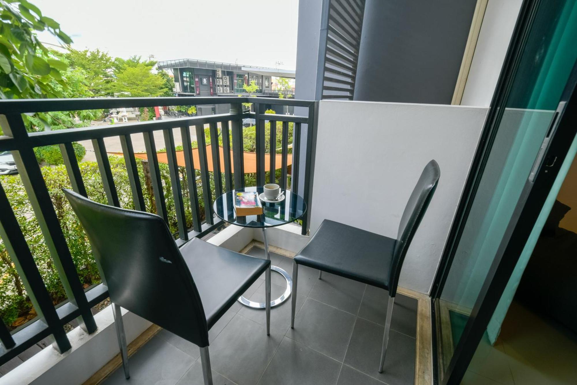 Grand Ever 9 Condotel Nakhonratchasima Buitenkant foto